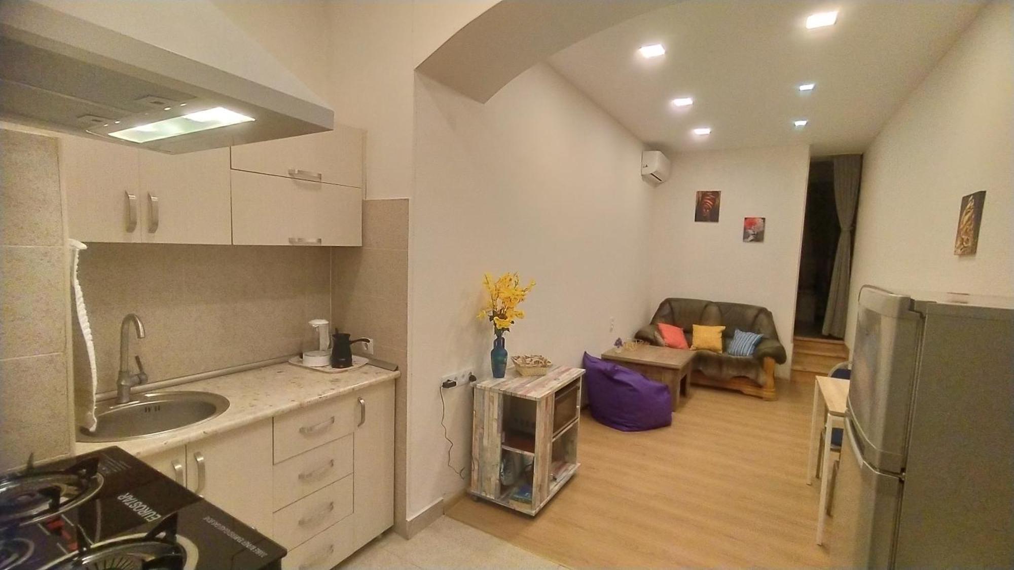 Apartment Sweet In Old Tbilisi